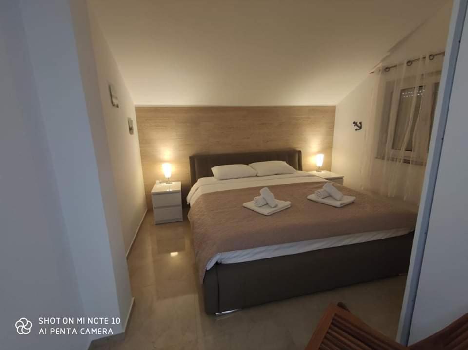 Apartments Zelic Zara Esterno foto