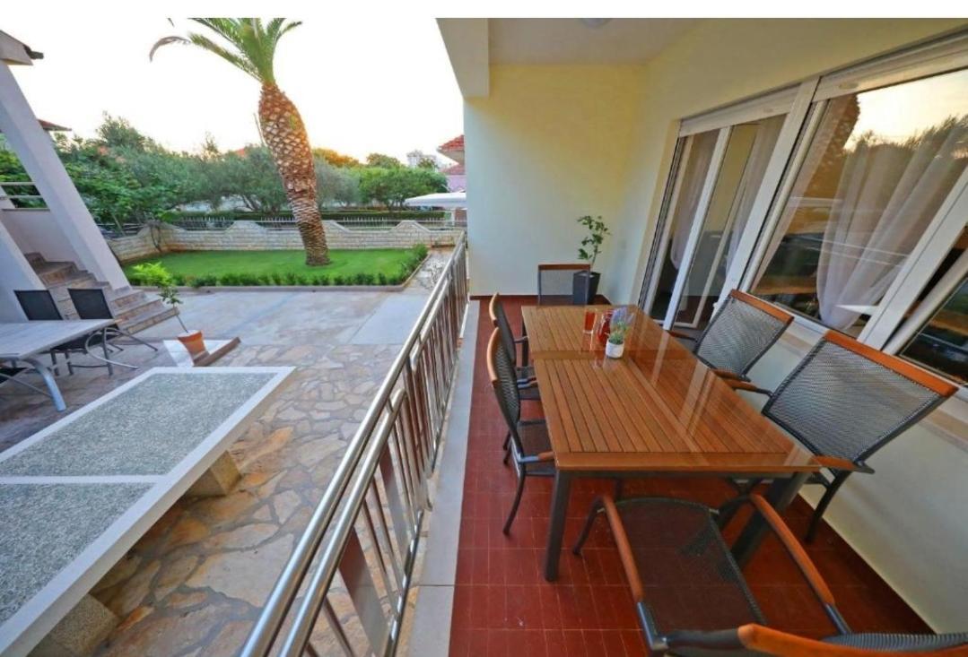 Apartments Zelic Zara Esterno foto