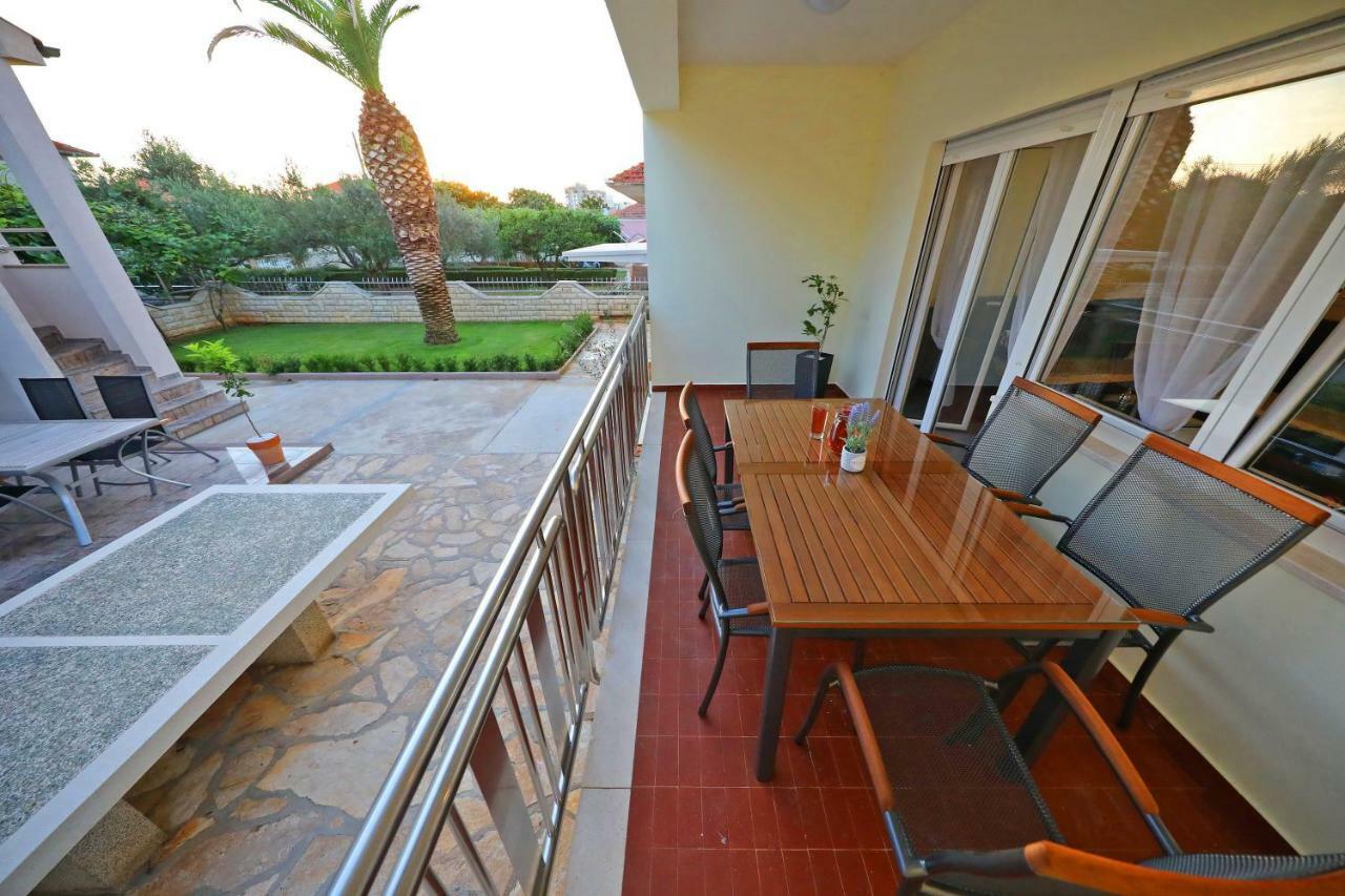 Apartments Zelic Zara Esterno foto