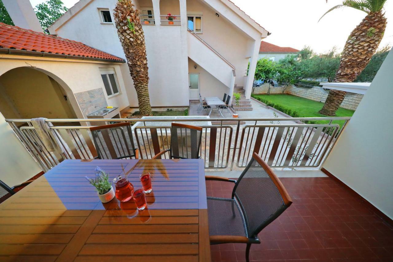 Apartments Zelic Zara Esterno foto