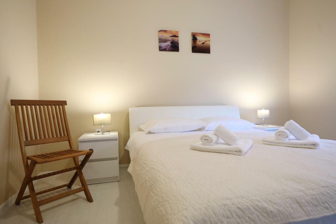 Apartments Zelic Zara Esterno foto