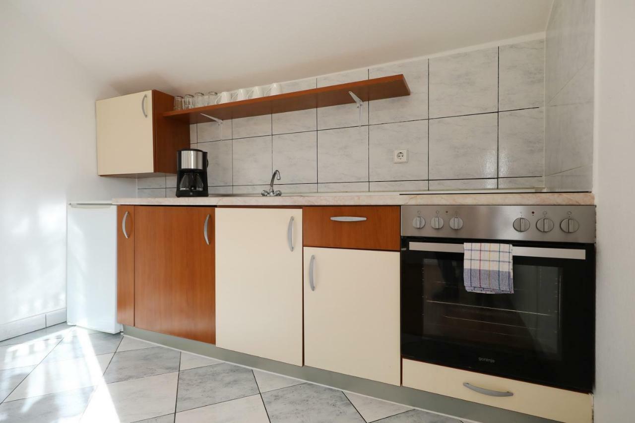 Apartments Zelic Zara Esterno foto