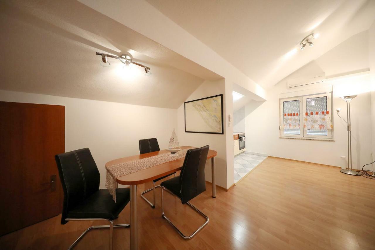 Apartments Zelic Zara Esterno foto